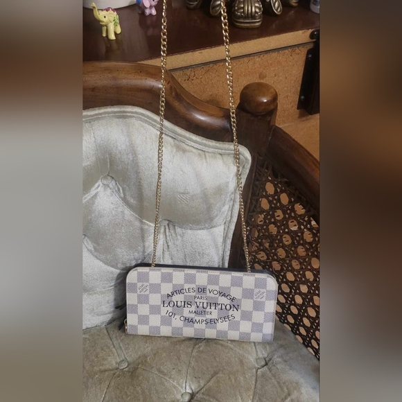 (SOLD)Authentic Louis Vuitton Azur Insolite wallet - Picture 16 of 16